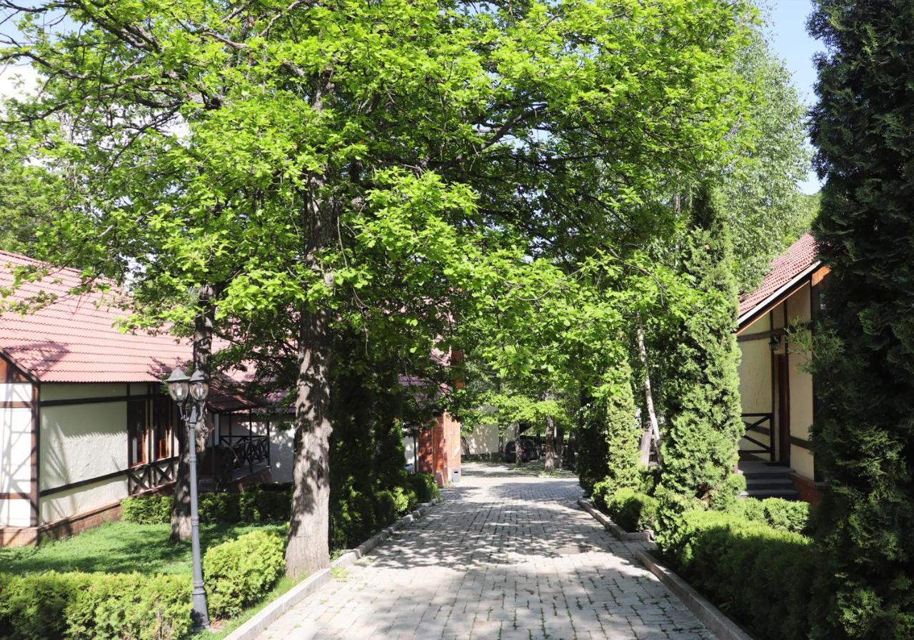 Splendor And Restaurant *